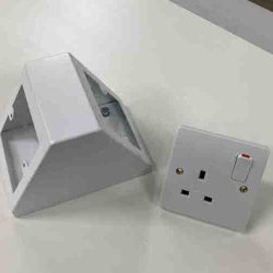 Pedestal Box